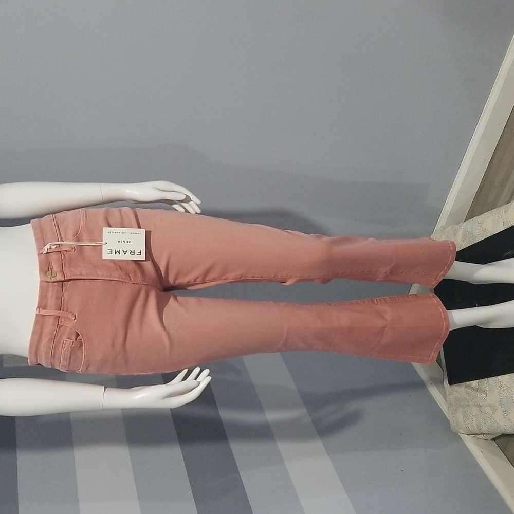 Frame le crop mini boot jeans, size 28